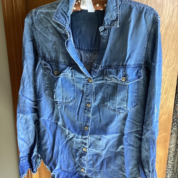 Anthropologie Cloth and Stone Tencel Denim Shirt *EUC* Small - Picture 2 of 8